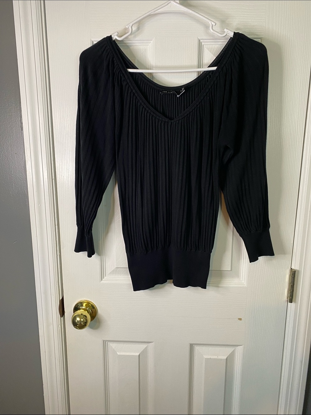The Limited Black V-Neck Pleated Knit Sweater Size Small.